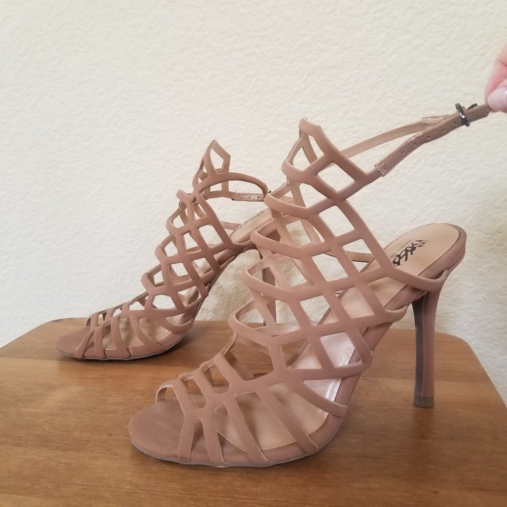 Strappy cage heels in nude/tan (size 6.5)